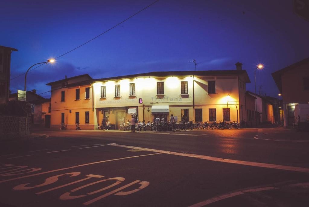 Locanda Del Sole exterior at dusk in Mozzanica